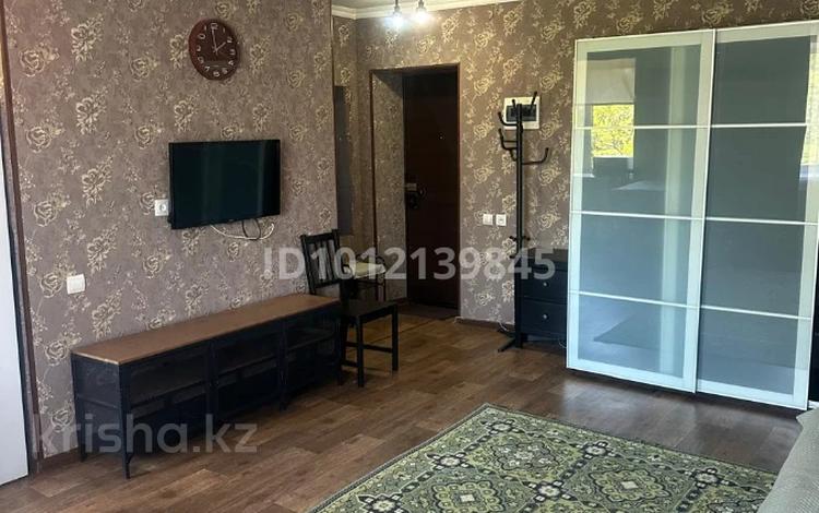 1-комнатная квартира · 33 м², Ержанова 23 за 150 000 ₸ в Караганде, Казыбек би р-н — фото 4