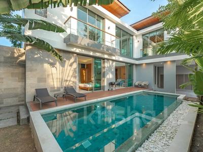 Отдельный дом · 4 комнаты · 431 м² · 3.36 сот., Чернгталай за ~ 441 млн 〒 в Пхукете