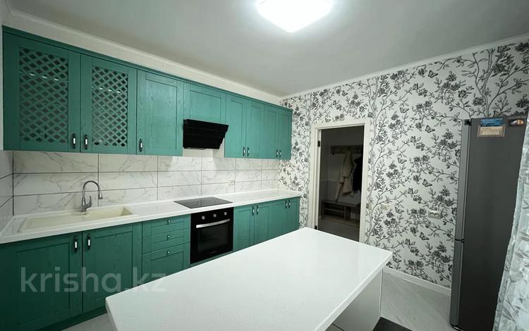 2-бөлмелі пәтер · 70 м² · 3/10 қабат, мкр Юго-Восток, Шахтёров 23/7, бағасы: 35 млн ₸ в Караганде, Казыбек би р-н — фото 2