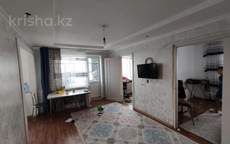 3-комнатная квартира · 62 м² · 5/5 этаж, Строителей 28 за 9 млн ₸ в Аксу — фото 15