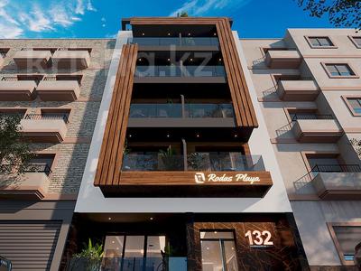 3-комнатная квартира · 100 м² · 3 этаж, Calle Caballeros de Rodas 132 за 160 млн 〒 в Торревьеха