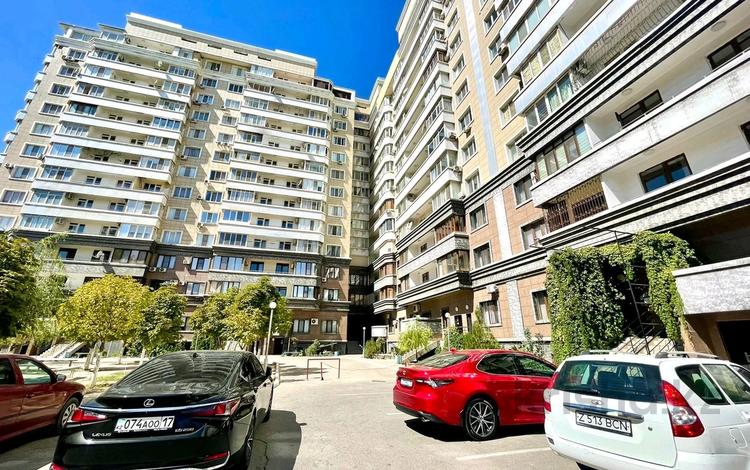 2-комнатная квартира, 82 м², 5/13 этаж помесячно, Иляева 33