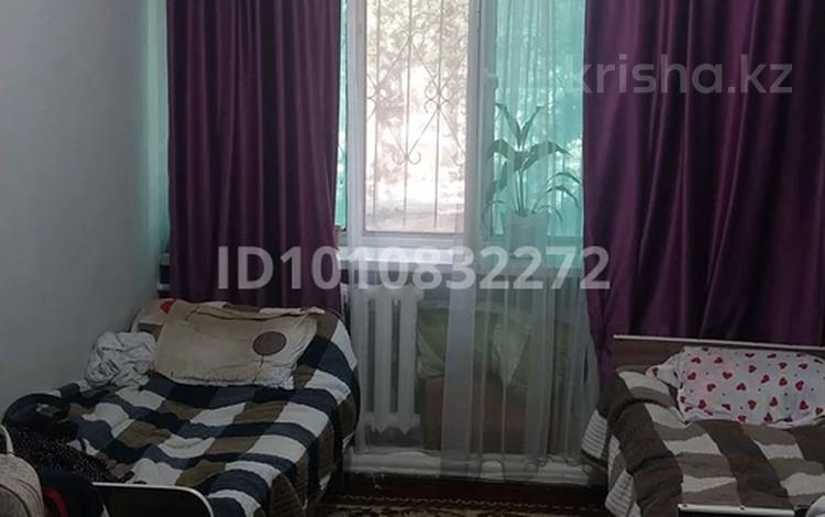3-бөлмелі пәтер · 60 м² · 1/5 қабат, Толе би 11а, бағасы: 8 млн ₸ в Таразе — фото 2
