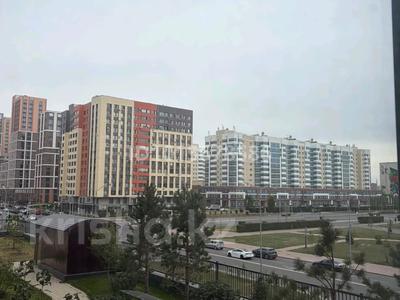 2-бөлмелі пәтер · 70 м² · 3/7 қабат, Туран 57/3, бағасы: 51 млн ₸ в Астане, Есильский р-н