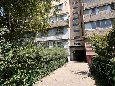 2-бөлмелі пәтер · 56 м² · 2/5 қабат, 16-шағынаудан 16 — Садик,школа,остановка,коктем базар, бағасы: 19.5 млн ₸ в Шымкенте, Аль-Фарабийский р-н