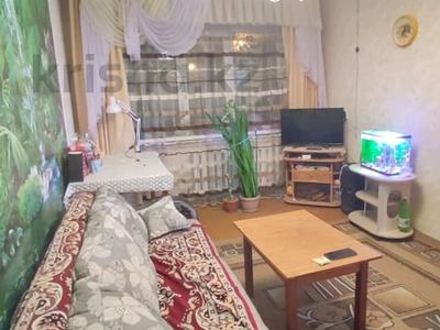 3-комнатная квартира, 58.5 м², 1/5 этаж, Чайковского за 18.8 млн 〒 в Петропавловске