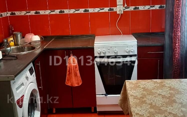 2-комнатная квартира · 44 м² · 3/3 этаж, мкр Новый Город 28 за 15 млн ₸ в Караганде, Казыбек би р-н — фото 2
