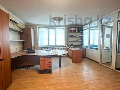 3-бөлмелі пәтер · 65 м² · 1/9 қабат, назарбаева, бағасы: 19 млн ₸ в Талдыкоргане