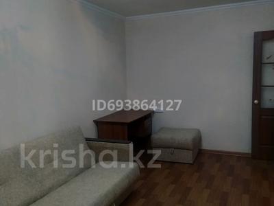 2-комнатная квартира, 52 м², 1/9 этаж посуточно, Карбышева за 12 000 〒 в Караганде, Казыбек би р-н