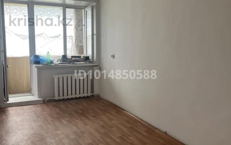 2-бөлмелі пәтер · 44 м² · 5/5 қабат, Желтоксан 21 — Ауезова, бағасы: 7.5 млн ₸ в Аксу — фото 2