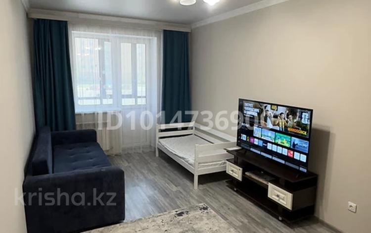 1-комнатная квартира · 38 м² · 2/10 этаж, Ракымжан Кошкарбаев 31 за 26.4 млн ₸ в Астане, Алматы р-н — фото 2
