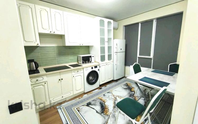 2-комнатная квартира · 40 м² · 9/9 этаж, мкр Шугыла, Сакена Жунисова 2/25 — Проспект Алатау и Толе би за 280 000 ₸ в Алматы, Наурызбайский р-н — фото 2