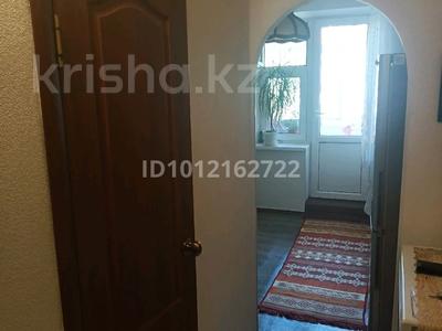 1-бөлмелі пәтер · 33.7 м² · 1/5 қабат, мкр 8 58/1 — На против 39 школы, бағасы: 13.5 млн ₸ в Актобе