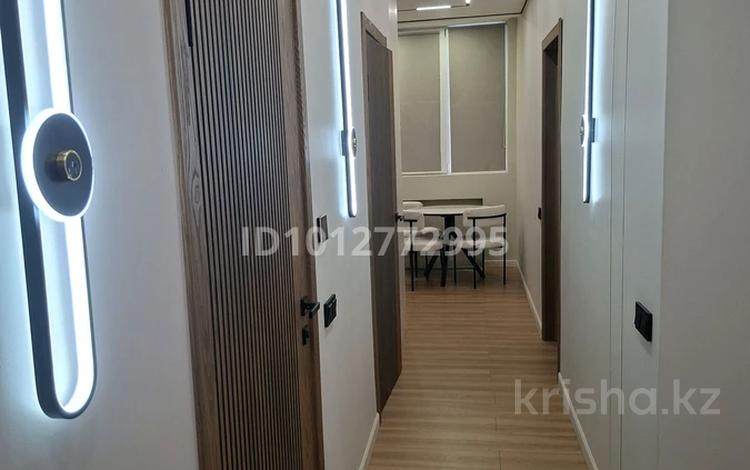 2-комнатная квартира · 57 м² · 5/12 этаж, СТ Монтажник, Кошкарбаева 39в/1 за 280 000 ₸ в  — фото 2