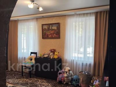 3-комнатная квартира · 56.3 м² · 1/4 этаж, Чокина 120 — ул Казбек би за 46 млн 〒 в Алматы, Алмалинский р-н