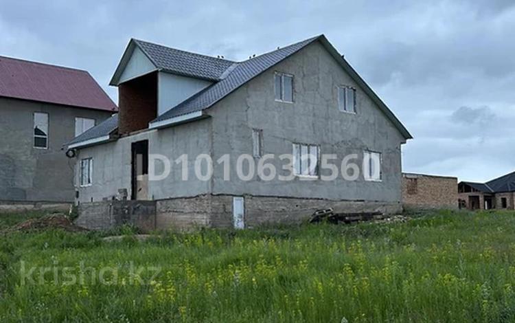 Отдельный дом · 6 комнат · 200 м² · 6 сот., Жайық — Жайық ауылы. Қошманбетке жақын за 14 млн ₸ в Улане — фото 2