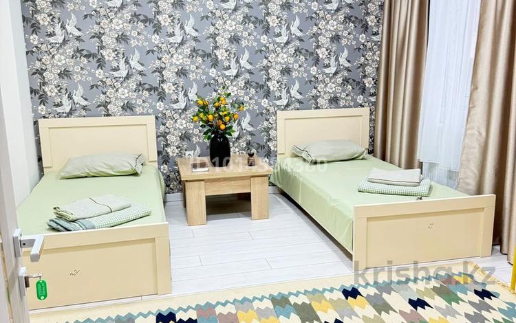 6 комнат · 160 м² · 1/10 этаж, мкр Хан Тенгри 54/23 за 12 000 ₸ в Алматы, Бостандыкский р-н — фото 2