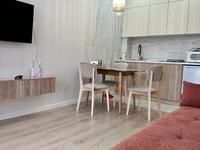 2-бөлмелі пәтер · 50 м² · 2/5 қабат, Сокол 68 — Назарбаева, вокзал, центр, Сити центр, мечеть Галактика, бағасы: 18 000 〒 в Уральске