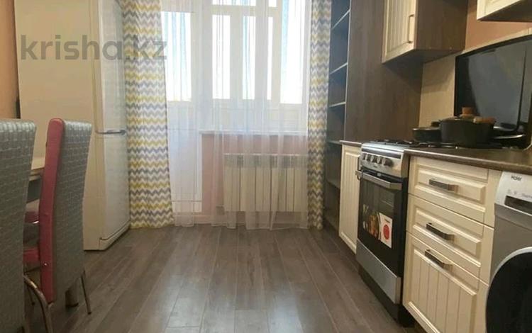 2-комнатная квартира, 75 м², 2 этаж, Маресьева 86