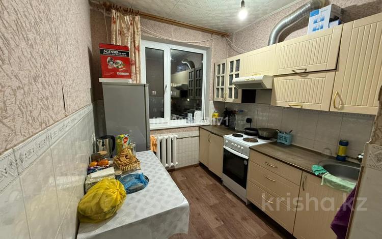 2 комнаты · 45 м² · 4/5 этаж, мкр Юго-Восток, Муканова 2 за 40 000 ₸ в Караганде, Казыбек би р-н — фото 2