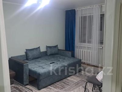 1-комнатная квартира · 32 м² · 5/5 этаж, Народная 86 за 11.5 млн 〒 в Семее