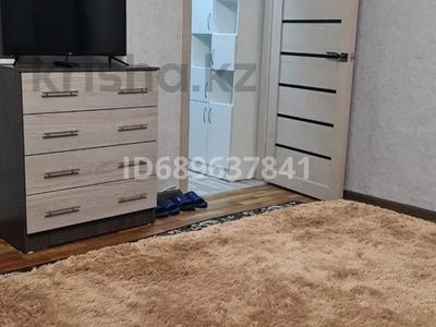 1-бөлмелі пәтер, 45 м², 4/5 қабат тәулігіне, мкр Новый Город, Нуркен Абдирова 7, бағасы: 9 000 〒 в Караганде, Казыбек би р-н