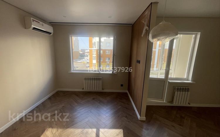 1-бөлмелі пәтер · 35 м² · 3/9 қабат, Райымбек батыра 275, бағасы: 28 млн ₸ в  — фото 2