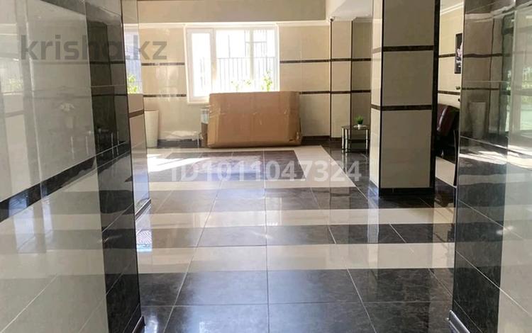 3-комнатная квартира · 92 м² · 15/25 этаж, мкр 11 112В за 16.9 млн 〒 в Актобе — фото 2