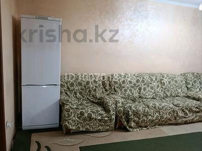 3-комнатная квартира · 72 м² · 3/5 этаж, мкр Аксай-1 20 — Толеби Момышулы за 280 000 ₸ в Алматы, Ауэзовский р-н
