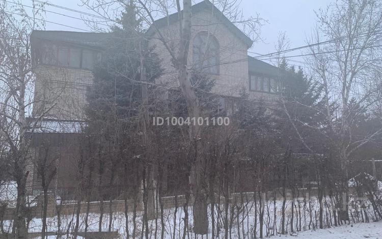Отдельный дом · 10 комнат · 1000 м² · 14 сот., мкр Шанхай, Саябак 56 — Мира-Маресьева, профилакторий Евразия за 90 млн 〒 в Актобе — фото 2