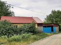 Отдельный дом · 3 комнаты · 56 м² · 10 сот., Әйтеке би 19 — Дом находится возле нового моста. верхний загай. за 7 млн ₸ в Сарканде