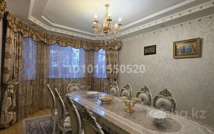 Дом · 4 комнаты · 450 м², мкр Карагайлы 36 за 90 000 〒 в Алматы, Наурызбайский р-н — фото 2