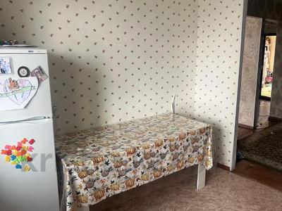 Пәтерлер в Актюбинской обл.: 3-бөлмелі пәтер · 70 м² · 4/5 қабат, мкр. Алтын орда, проспект Молдагуловой, бағасы: 19.5 млн 〒 3-бөлмелі пәтер · 70 м² · 4/5 қабат, мкр. Алтын орда, проспект Молдагуловой, бағасы: 19.5 млн 〒 в Актобе