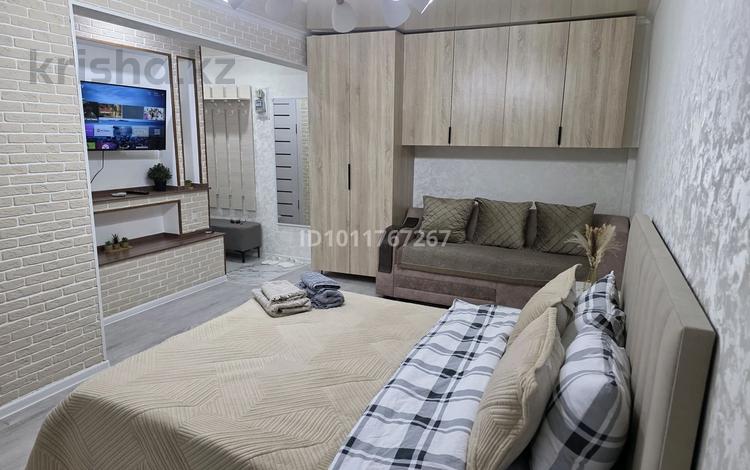 1-комнатная квартира · 32 м² · 4/4 этаж, ул. Куляш Байсеитовой 4 за 15 000 ₸ в Балхаше — фото 18