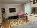 Отдельный дом · 3 комнаты · 72 м² · 10 сот., Труда 11а — Перед магазином Успех повернуть направо, далее первый съезд, красные ворота за ~ 15 млн ₸ в Вольном