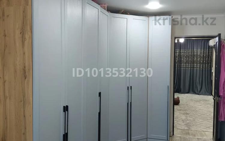 2-бөлмелі пәтер · 48 м² · 4/5 қабат, Есенберлина 37, бағасы: 16 млн ₸ в Жезказгане — фото 2