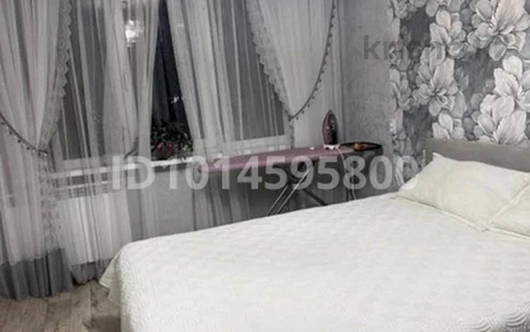 2-комнатная квартира · 56 м² · 2/5 этаж, 16-й микрорайон за 15 000 ₸ в Шымкенте, Аль-Фарабийский р-н — фото 2