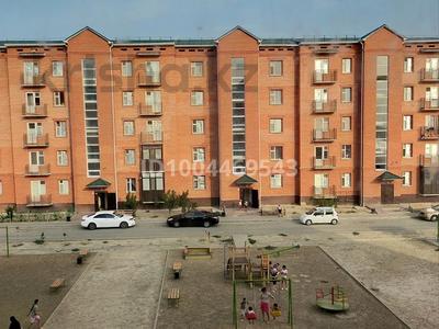 2-комнатная квартира · 62 м² · 3/5 этаж, Тәуелсіздік 45 — Находится возле платины за 110 000 ₸ в 