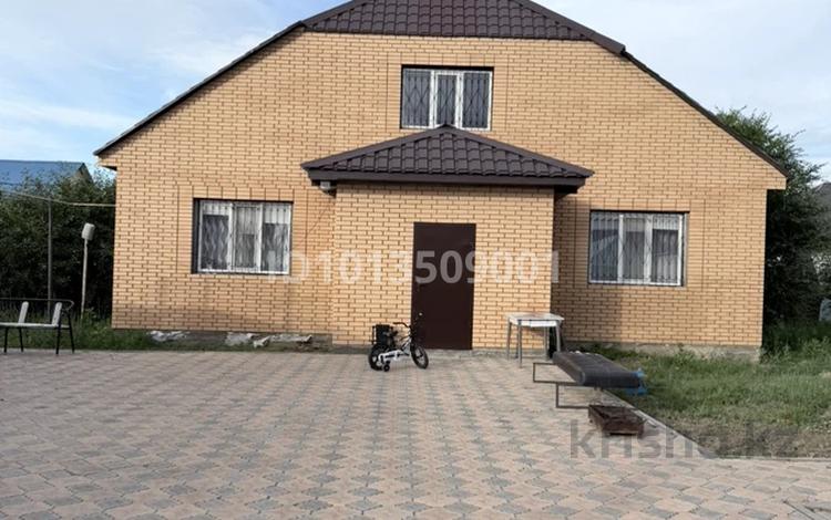Отдельный дом · 4 комнаты · 125 м² · 8 сот., Абылай хан 160 — Деркул Пдп2 за 48 млн ₸ в Уральске — фото 2