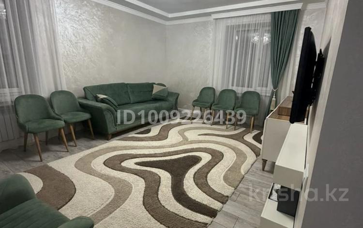 3-комнатная квартира · 86 м² · 5/5 этаж, Абая 33 за 33 млн 〒 в Балхаше — фото 2