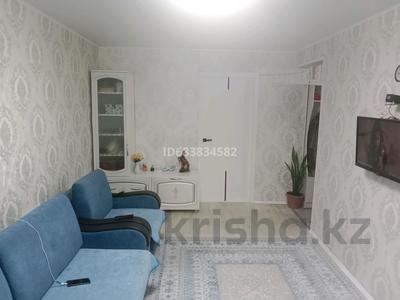 2-комнатная квартира, 47 м², 1/5 этаж, Ауезова 25 за 17 млн 〒 в Семее