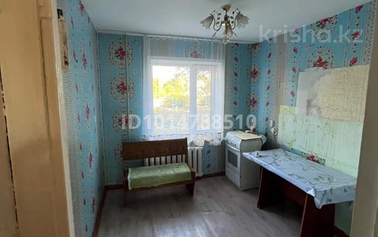 2-бөлмелі пәтер · 55 м² · 1 қабат, 2 мкр 15, бағасы: 4 млн ₸ в Шульбинске — фото 2