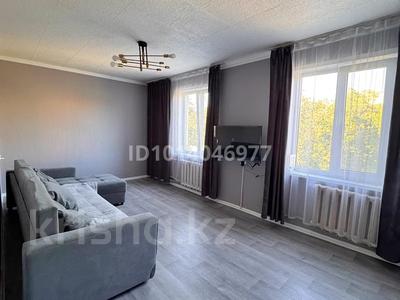 3-бөлмелі пәтер · 56.2 м² · 4/5 қабат, Айнабұлақ-3 ш/а., бағасы: 350 000 ₸ в Алматы, Жетысуский р-н
