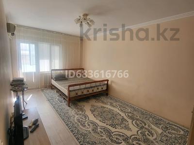1-комнатная квартира · 60 м² · 1/9 этаж, мкр. Алмагуль 16 — Возле вокзала и привокзальный за 9 000 ₸ в Атырау