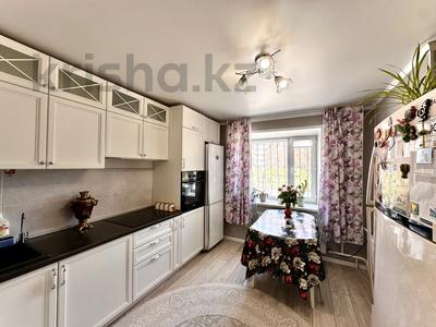 3-бөлмелі пәтер · 72 м² · 1/10 қабат, Азербаева 4, бағасы: 36.5 млн ₸ в Астане, Сарайшык р-н
