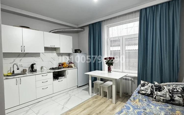 1-бөлмелі пәтер · 22 м² · 2/3 қабат, 2-Кастекская 18 — Райымбека и Бокейханова, бағасы: 180 000 〒 в Алматы, Алмалинский р-н — фото 2