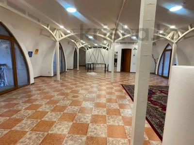 Кеңселер, дүкендер мен бутиктер, сұлулық салондары, білім орталықтары, ойын-сауық, конференц-залдар, кабинеттер және жұмыс орындары, студиялар · 130 м², бағасы: 780 000 ₸ в Алматы, Бостандыкский р-н