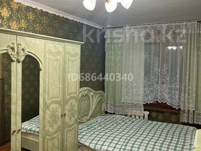 4-бөлмелі пәтер, 73 м², 3/4 қабат, Клочкова 170 — Ауэзова Габдуллина, бағасы: 70 млн 〒 в Алматы, Бостандыкский р-н