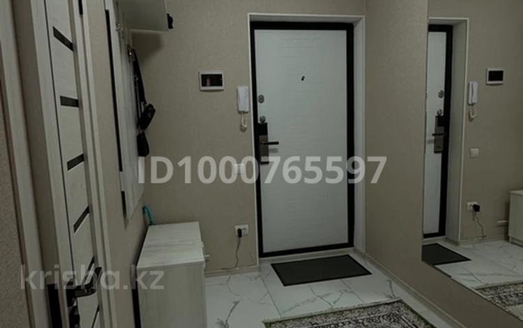 2-бөлмелі пәтер · 53.4 м² · 4/5 қабат, Халиуллина 172/7 — Халиуллина 172, бағасы: 38 млн ₸ в Алматы, Медеуский р-н — фото 2