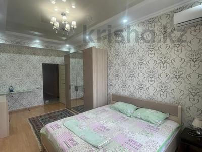 2-комнатная квартира · 60 м² · 12/14 этаж, 17-й мкр 7 за 200 000 ₸ в Актау